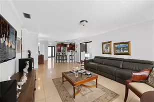 5741 W Waterford Dr, Davie, FL 33331 - Photo 15
