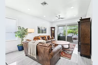 135 Catania Way, Royal Palm Beach, FL 33411 - Photo 25