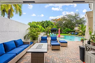 135 Catania Way, Royal Palm Beach, FL 33411 - Photo 37