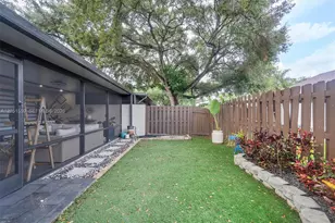 1581 NW 98th Way, Pembroke Pines, FL 33024 - Photo 41