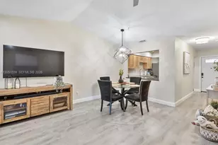 1581 NW 98th Way, Pembroke Pines, FL 33024 - Photo 15