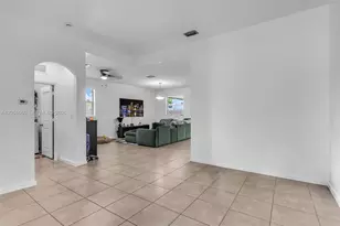 28381 SW 128th Pl, Homestead, FL 33033 - Photo 11