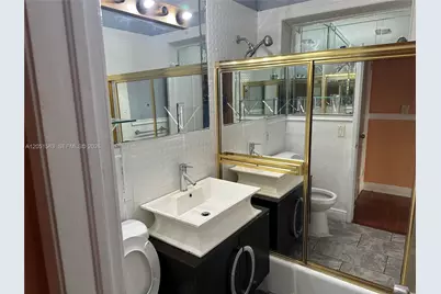 455 NW 133rd St, North Miami, FL 33168 - Photo 13