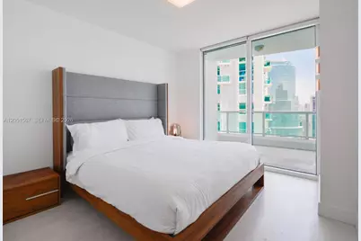 41 SE 5th St #2009, Miami, FL 33131 - Photo 11