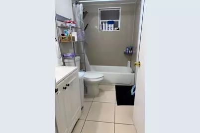 1630 W 46th St #504C, Hialeah, FL 33012 - Photo 3