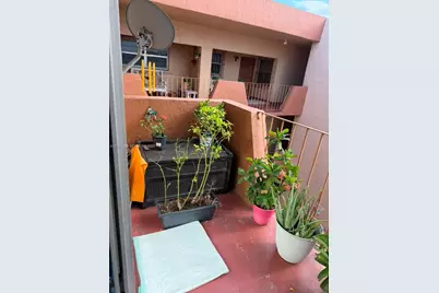 1630 W 46th St #504C, Hialeah, FL 33012 - Photo 7