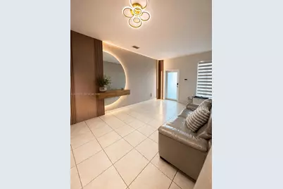 5724 NW 112th Pl #5724, Doral, FL 33178 - Photo 3