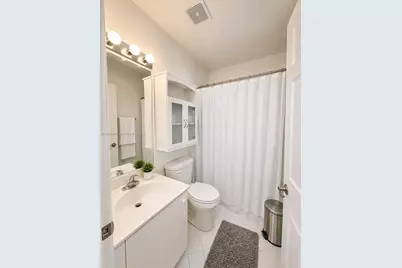 5724 NW 112th Pl #5724, Doral, FL 33178 - Photo 13