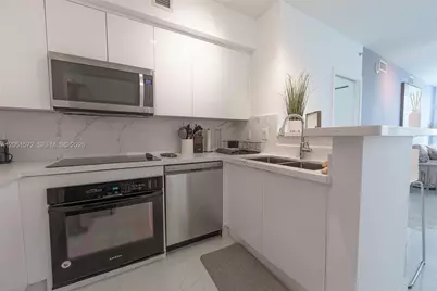 335 S Biscayne Blvd #1600, Miami, FL 33131 - Photo 5