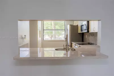 10000 NW 9th St Cir #21, Miami, FL 33172 - Photo 35