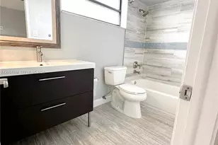 10000 NW 9th St Cir, Miami, FL 33172 - Photo 33