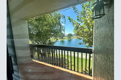 10000 NW 9th St Cir #21, Miami, FL 33172 - Photo 13