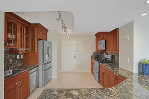 9800 W Bay Harbor Dr, Bay Harbor Islands, FL 33154 - Photo 13