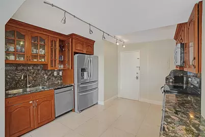 9800 W Bay Harbor Dr #309, Bay Harbor Islands, FL 33154 - Photo 15