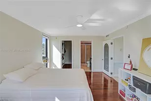 9800 W Bay Harbor Dr, Bay Harbor Islands, FL 33154 - Photo 23