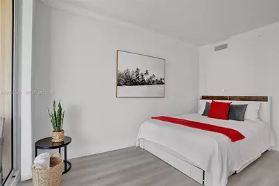 2501 S Ocean Dr #704 (available now), Hollywood, FL 33019 - Photo 17