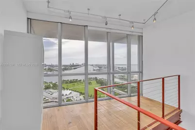 1100 Biscayne Blvd #2706, Miami, FL 33132 - Photo 9