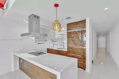 1100 Biscayne Blvd #2706, Miami, FL 33132 - Photo 7