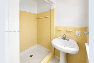 1919 SW 2nd St #B, Miami, FL 33135 - Photo 11