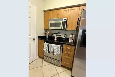 6466 Emerald Dunes Dr #206, West Palm Beach, FL 33411 - Photo 11
