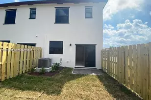 575 NE 208th Terrace, Miami, FL 33179 - Photo 15