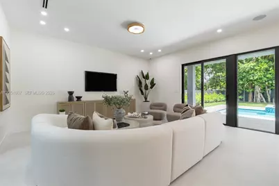 6359 SW 34th St, Miami, FL 33155 - Photo 13