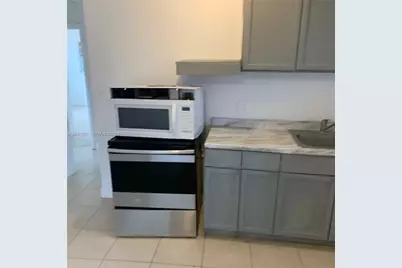 308 NW 9th St, Hallandale Beach, FL 33009 - Photo 19