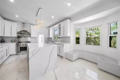 5824 Alton Rd, Miami Beach, FL 33140 - Photo 9