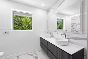 5824 Alton Rd, Miami Beach, FL 33140 - Photo 21