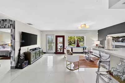 467 NE 129th St, North Miami, FL 33161 - Photo 9
