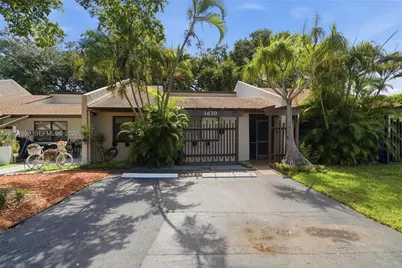 1630 NW 98th Ter, Pembroke Pines, FL 33024 - Photo 37