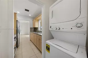7515 NW South River Dr, Medley, FL 33166 - Photo 15