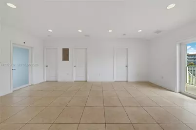 7515 NW South River Dr #7515, Medley, FL 33166 - Photo 5
