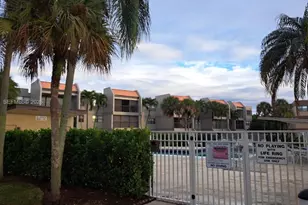 230 Lakeview Dr, Weston, FL 33326 - Photo 25