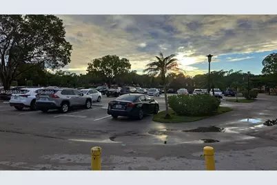 230 Lakeview Dr #310, Weston, FL 33326 - Photo 27