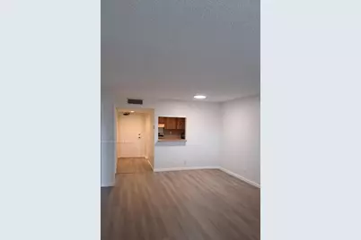 230 Lakeview Dr #310, Weston, FL 33326 - Photo 13
