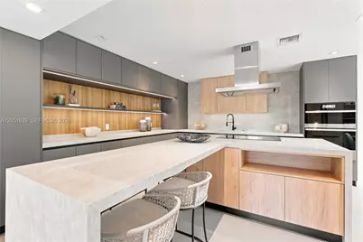 10420 SW 64th St, Miami, FL 33173 - Photo 13