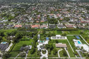 10420 SW 64th St, Miami, FL 33173 - Photo 51