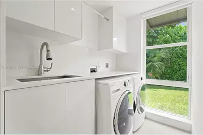 10420 SW 64th St, Miami, FL 33173 - Photo 21