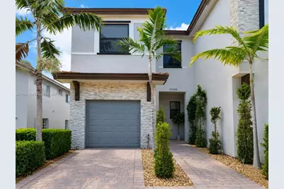 25328 SW 108th Ct, Homestead, FL 33032 - Photo 1