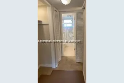 950 Hillcrest Dr #102, Hollywood, FL 33021 - Photo 9
