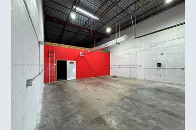 10411 NW 28th St, Doral, FL 33172 - Photo 15