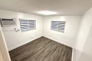 1945 NW 29th St, Miami, FL 33142 - Photo 19