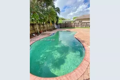 1906 SE 18th St, Homestead, FL 33035 - Photo 3