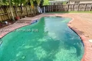 1906 SE 18th St, Homestead, FL 33035 - Photo 3