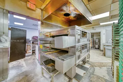 Pizzeria Restaurant For Sale in South Miami, South Miami, FL 33143 - Photo 17