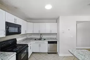 15250 SW 134th Pl, Miami, FL 33177 - Photo 9