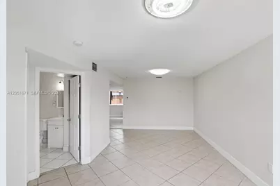 15250 SW 134th Pl #110, Miami, FL 33177 - Photo 3