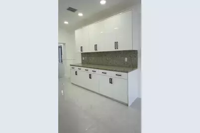 2480 NW 87th Ter, Miami, FL 33147 - Photo 3