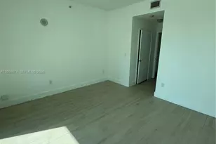 79 SW 12th St, Miami, FL 33130 - Photo 9